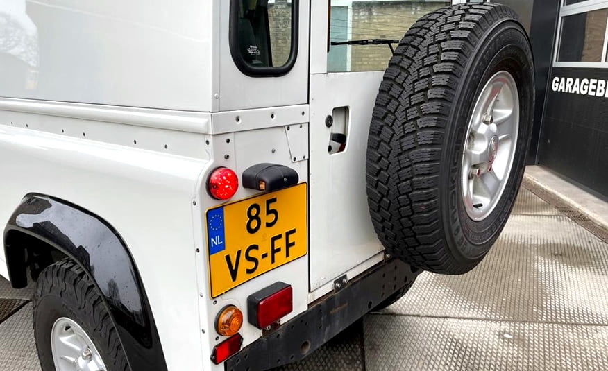 2000 Land Rover Defender 90 Hard Top achterklep