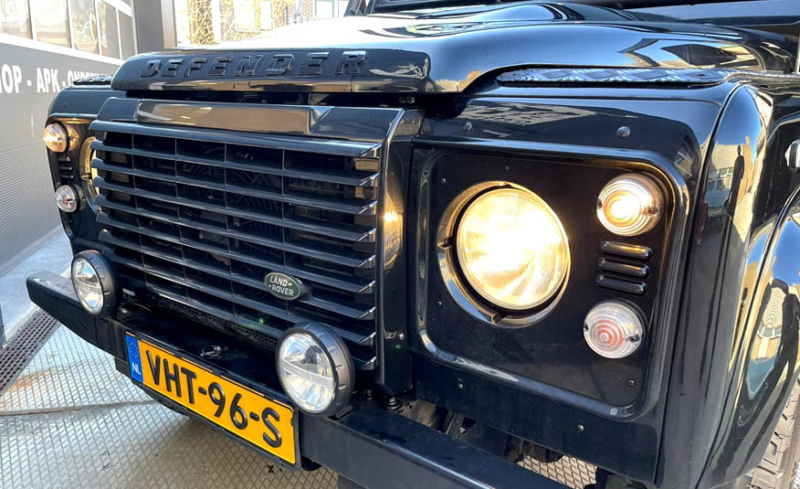 Land ROver Defnder grill