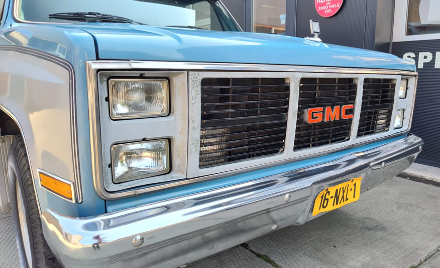 1985 GMC Suburban