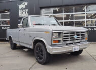 Jaren 80 F150 pikcup van Ford