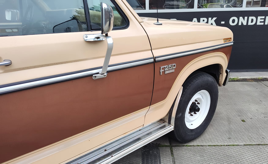 1985 Ford F250 supercab