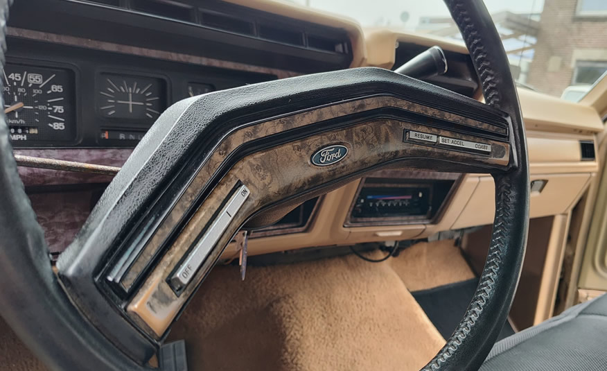 1985 Ford F250 supercab