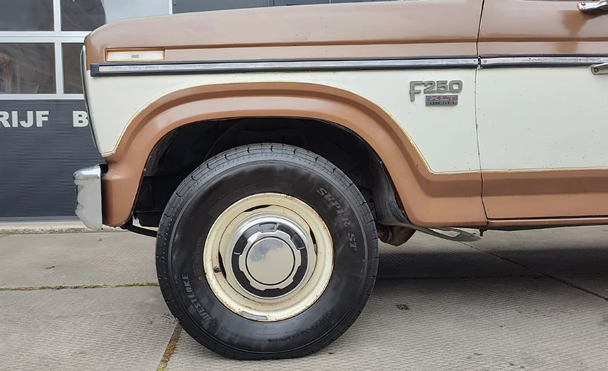 1985 Ford F250 supercab