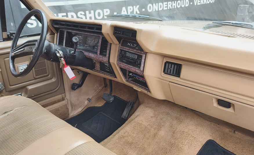 1985 Ford F250 supercab