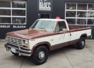 Bullnose pickup met big block motor