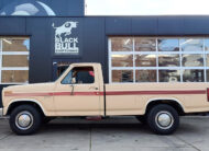 Ford F250 met Edelbrock