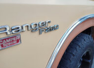 1981 Ford pickup met lange laadbak en 8-gaats assen