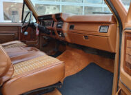 Interieur van een Ford F250 XLT Lariat uit 1981