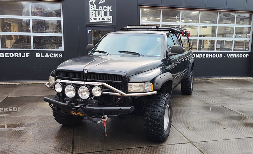 Dodge Ram 2500 youngtimer pickup diesel 12 klepper