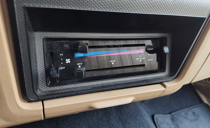 Bedieningsknoppen Ford F150 oldtimer interieur