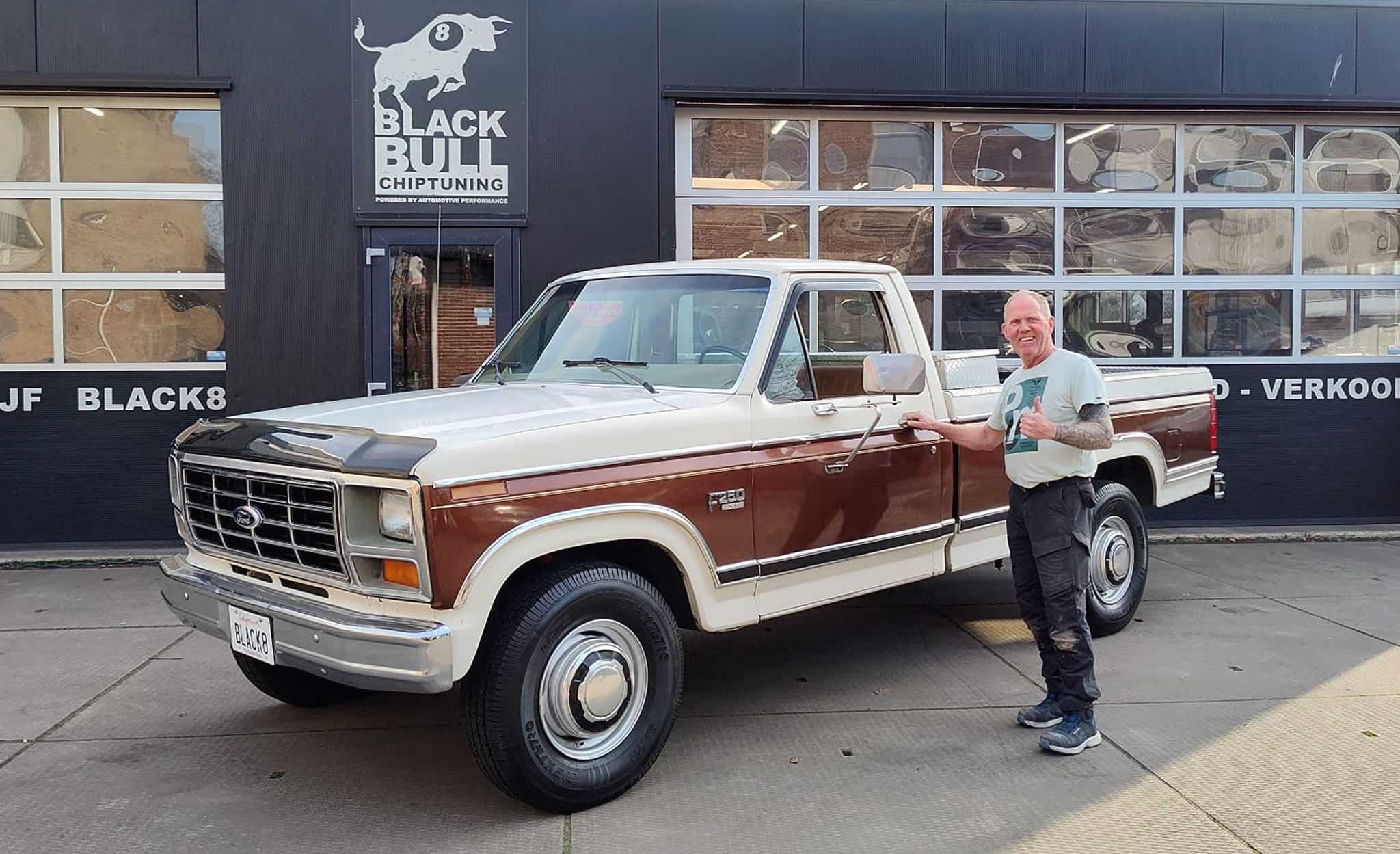Ford F250 Bullnose V8 oldtimer pickup, klassieke Amerikaanse truck in uitstekende staat