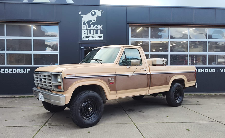 Ford bullnose diesel pickup oldtimer 4x4