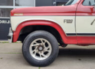 XLT Lariat detail van de Ford F-250 voorscherm en voorwiel