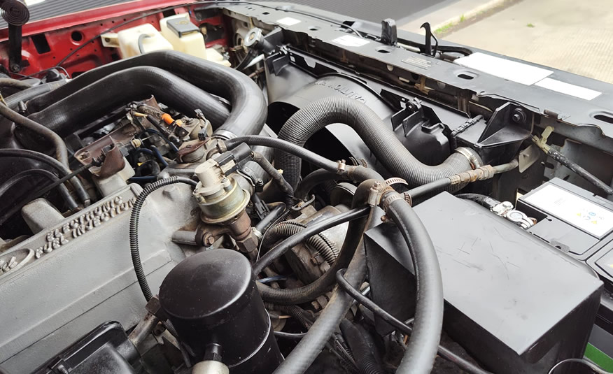 Ford 302 cubic inch V8-motor
