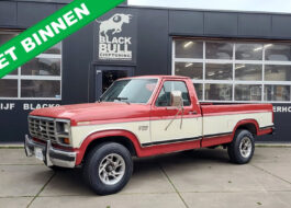 1986 Ford F-250 Bullnose XLT Lariat Amerikaanse pickup